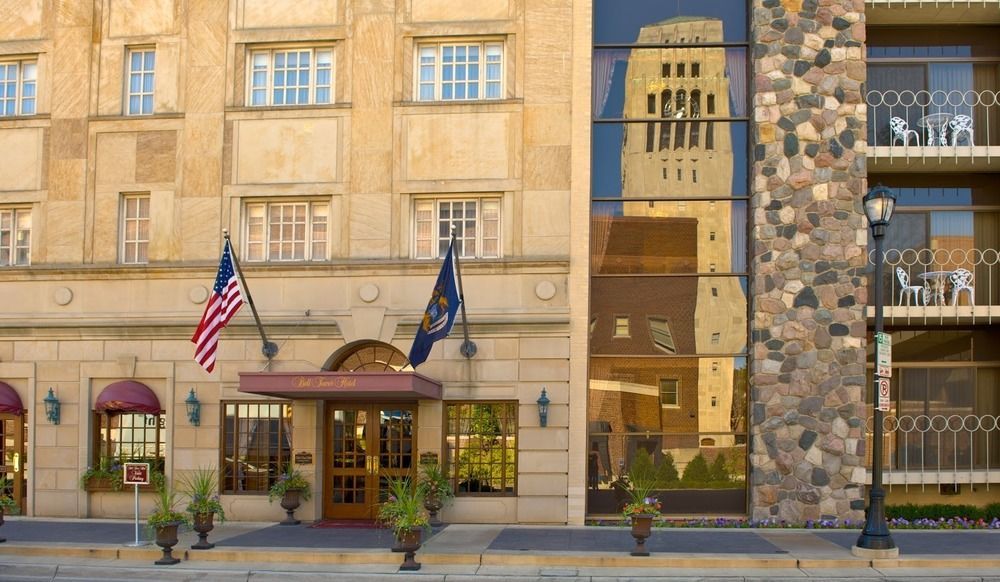 Bell Tower Hotel Ан Арбър Екстериор снимка